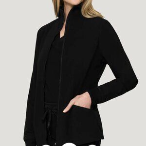 Women's Modern Scrub Jacket Black